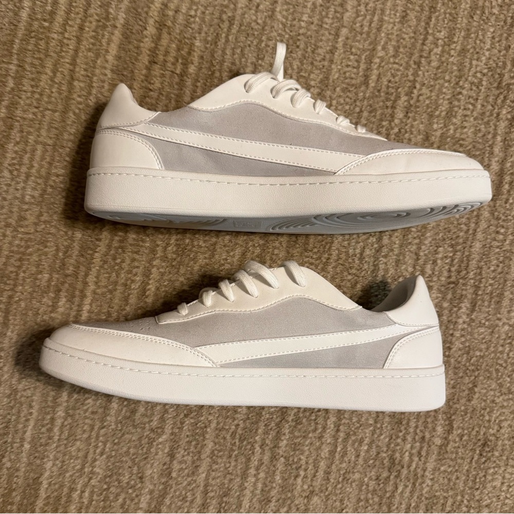BRAND NEW!! Oliver Cabell 581 Vegan Sneaker